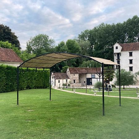 Moulin De Moulignon B&B Messy Екстер'єр фото