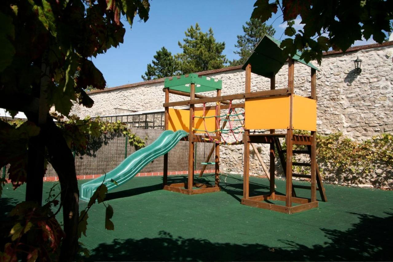 Moulin De Moulignon B&B Messy Екстер'єр фото